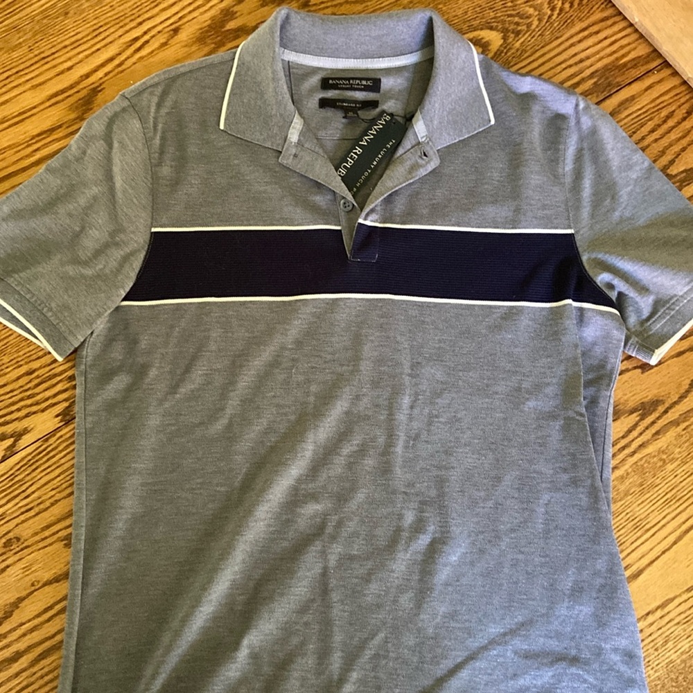NWT Banana Republic men’s luxury touch T-shirt M